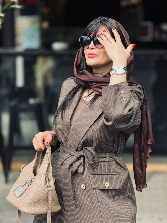 کت نیهاد دیپلمات - 7