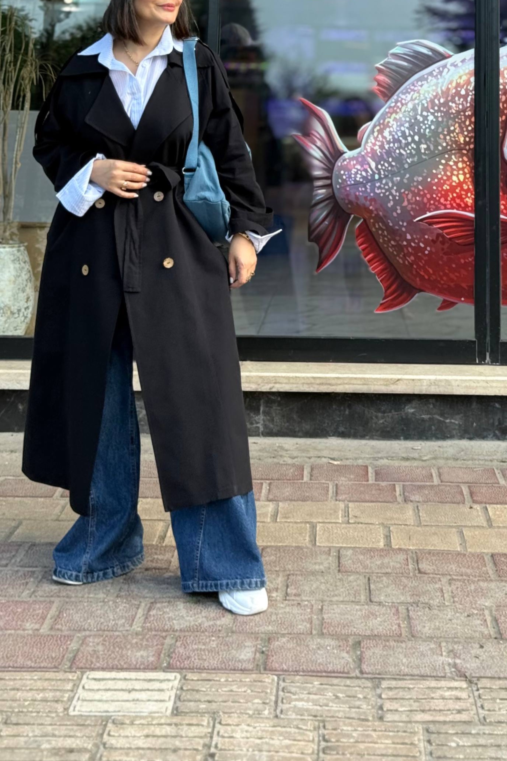 photo-output_3 کت هایلوکس مشکی - Image 1